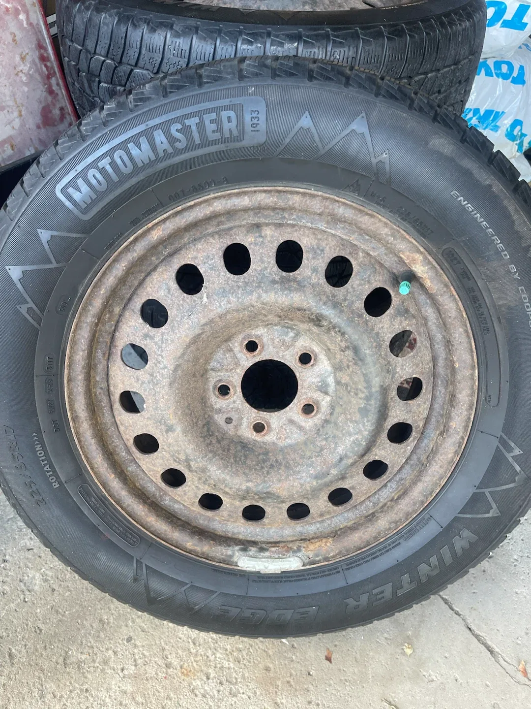 Winter tires and rims 225/65/17 - photo 2