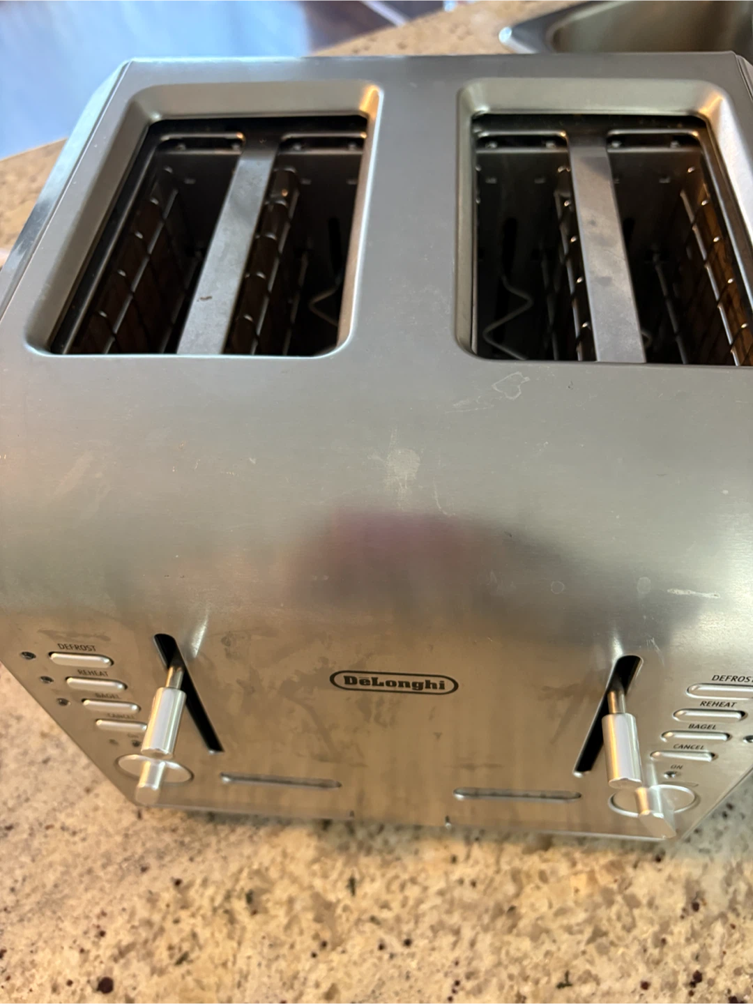 DeLonghi 4-Slice Stainless Steel Toaster - photo 2