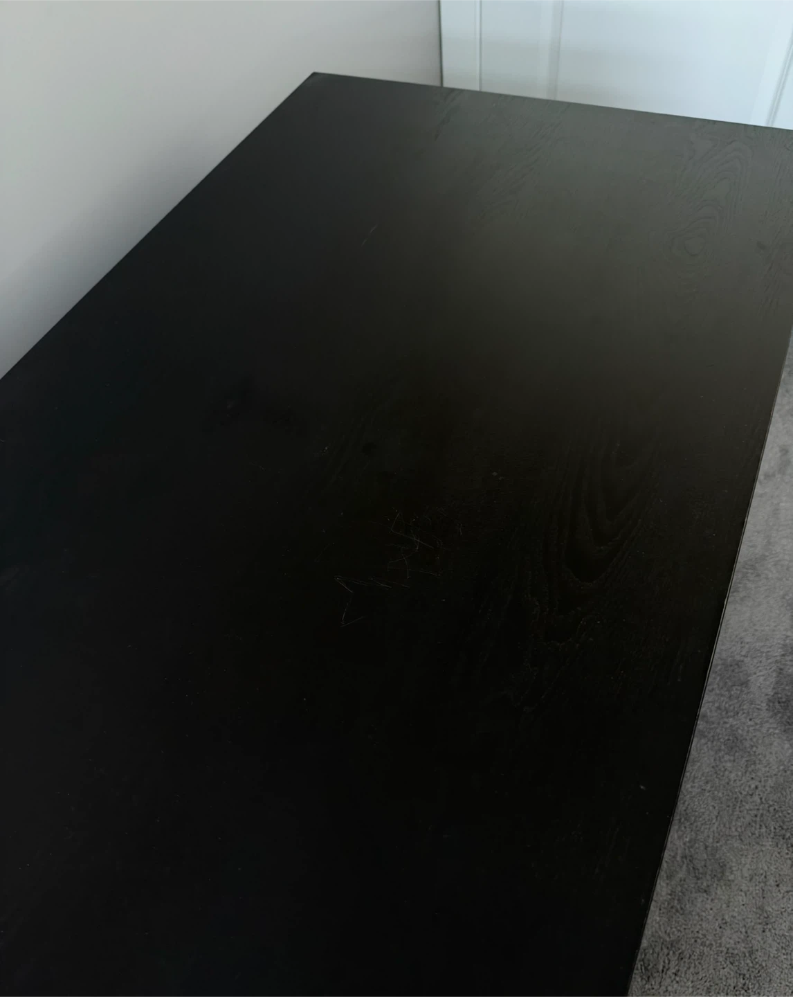 Desk - photo 3