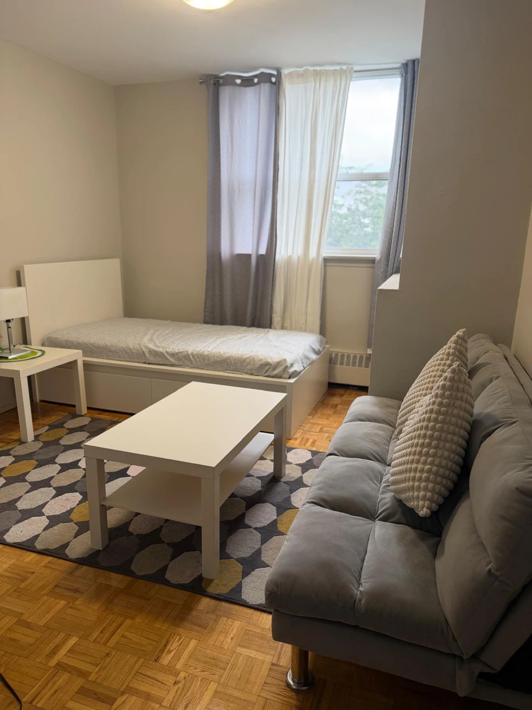 But room for rent - photo 2
