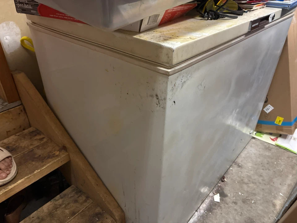 Deep freezer