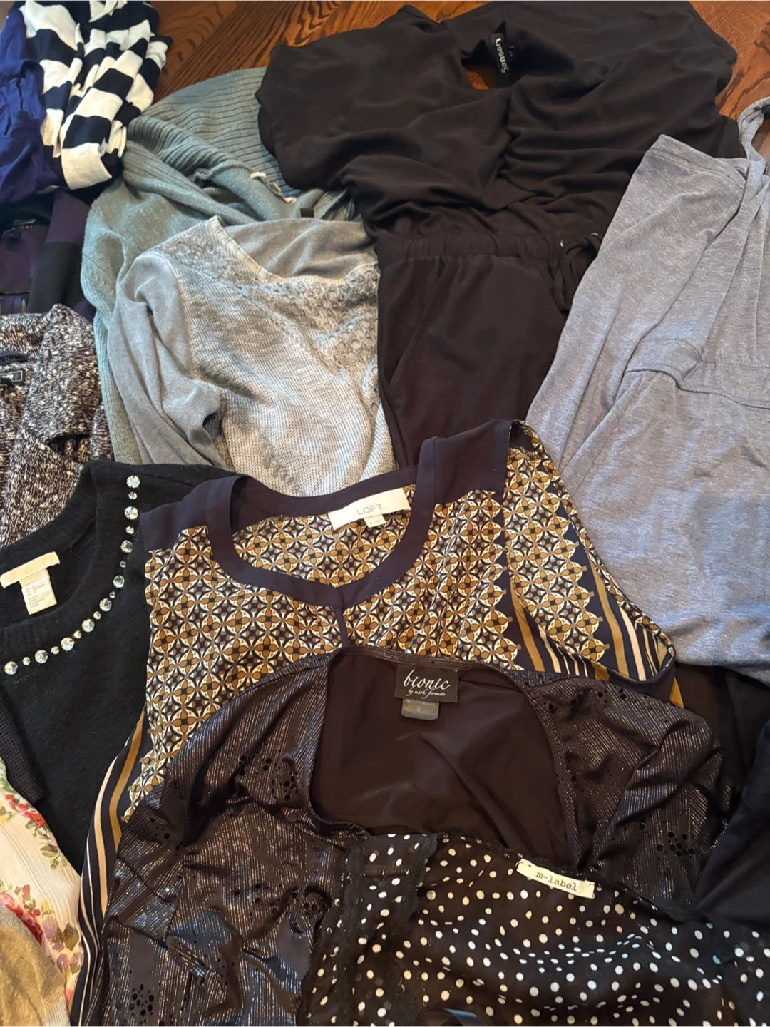 Assorted Women's Clothing Bundle - photo 3