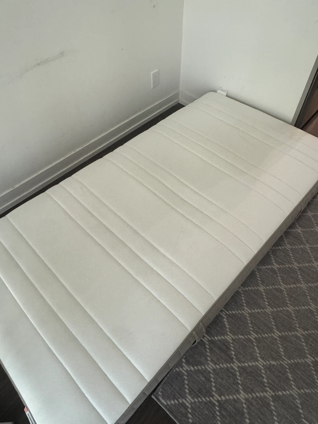 IKEA Haugesund Mattress - photo 2