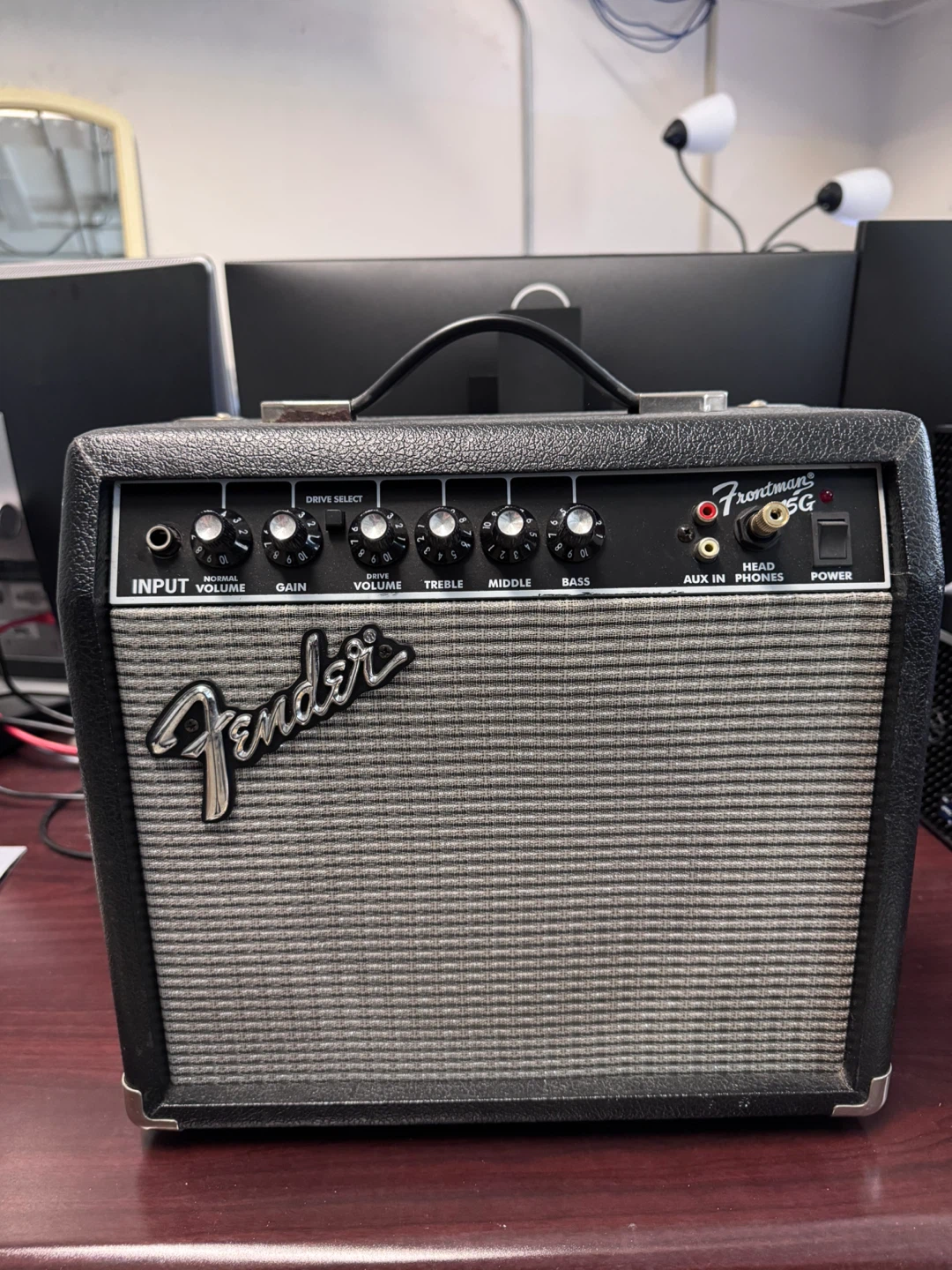 Fender Frontman 15G Guitar Amplifier - photo 5