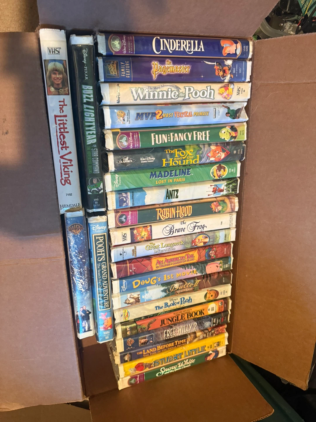 Large Collection of Assorted Kids VHS Movies - photo 3