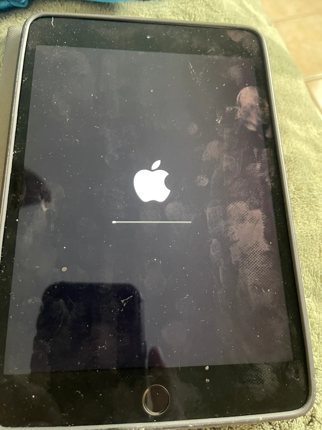 Apple iPad mini 4 128GB Space Gray
