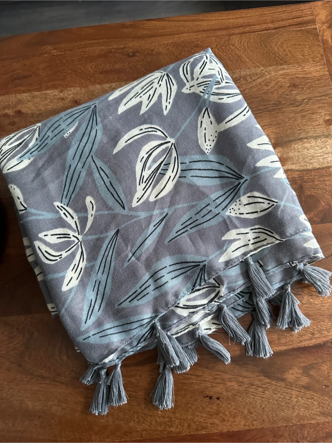 Large Scarf - New - $3 - East York