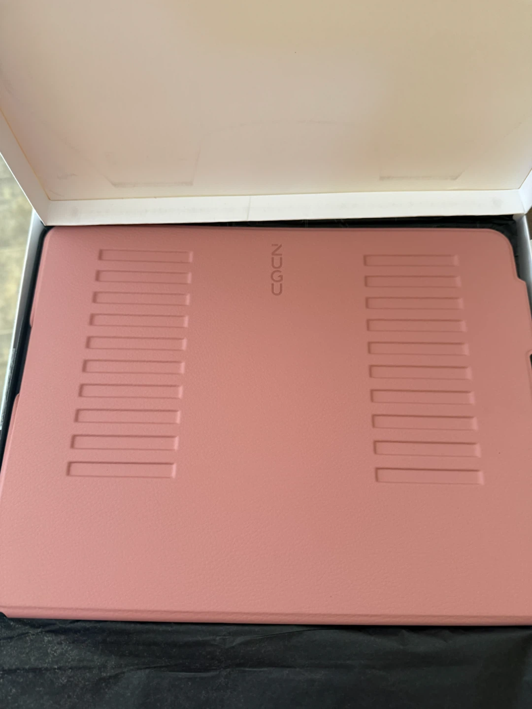 Zugu case iPad Air 13  & iPad 12.9 pink
