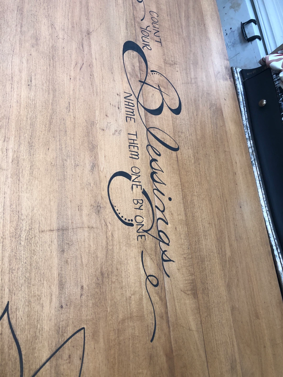 Harvey kitchen table - photo 3