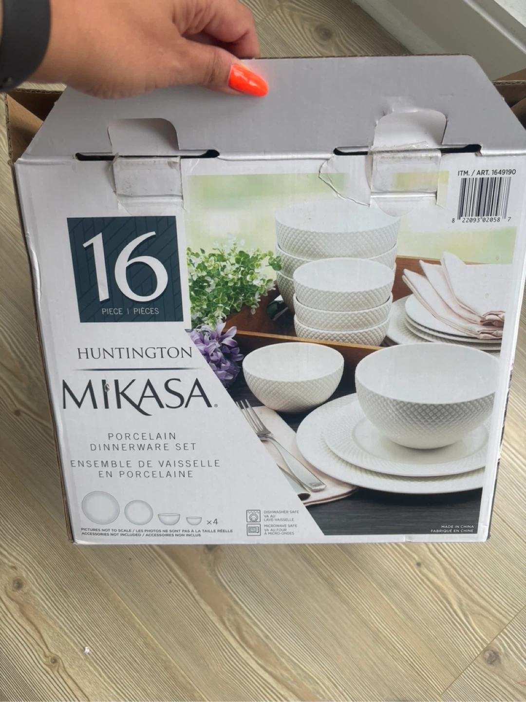 Mikasa Huntington Porcelain Dinnerware Set ❗️MISSING ONE BOWL