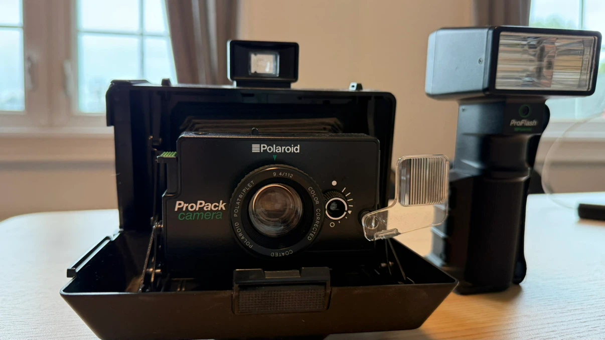 Polaroid ProPack Camera with ProFlash - photo 2