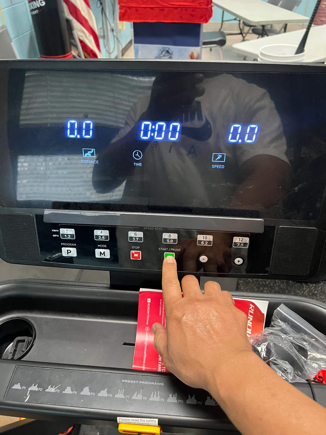 Runow Fitness Treadmill - photo 2