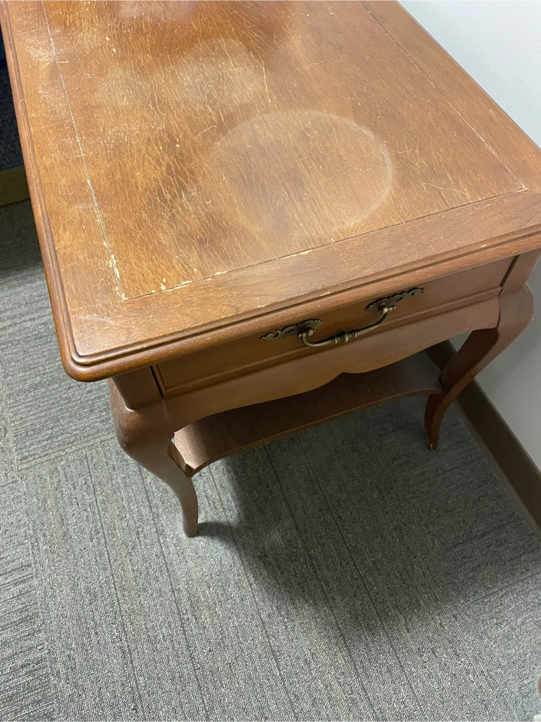 Wooden end table - photo 3