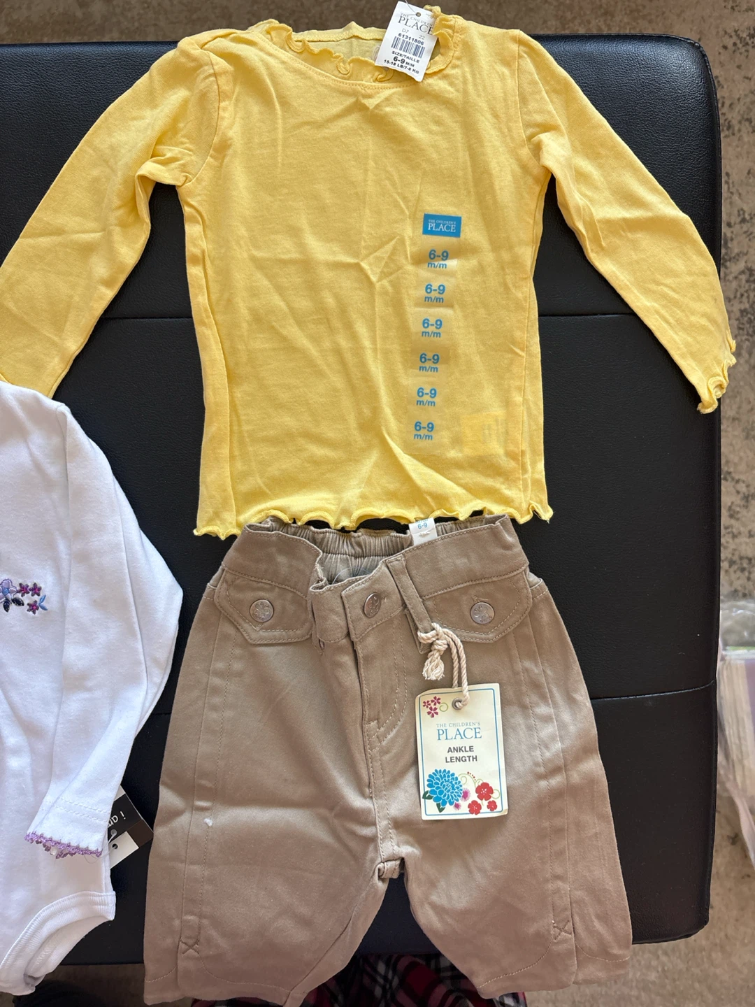 Baby girl clothing bundle 6-9 months - photo 2