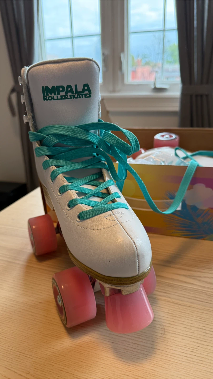 Impala Roller Skates White with Pink Wheels - photo 4