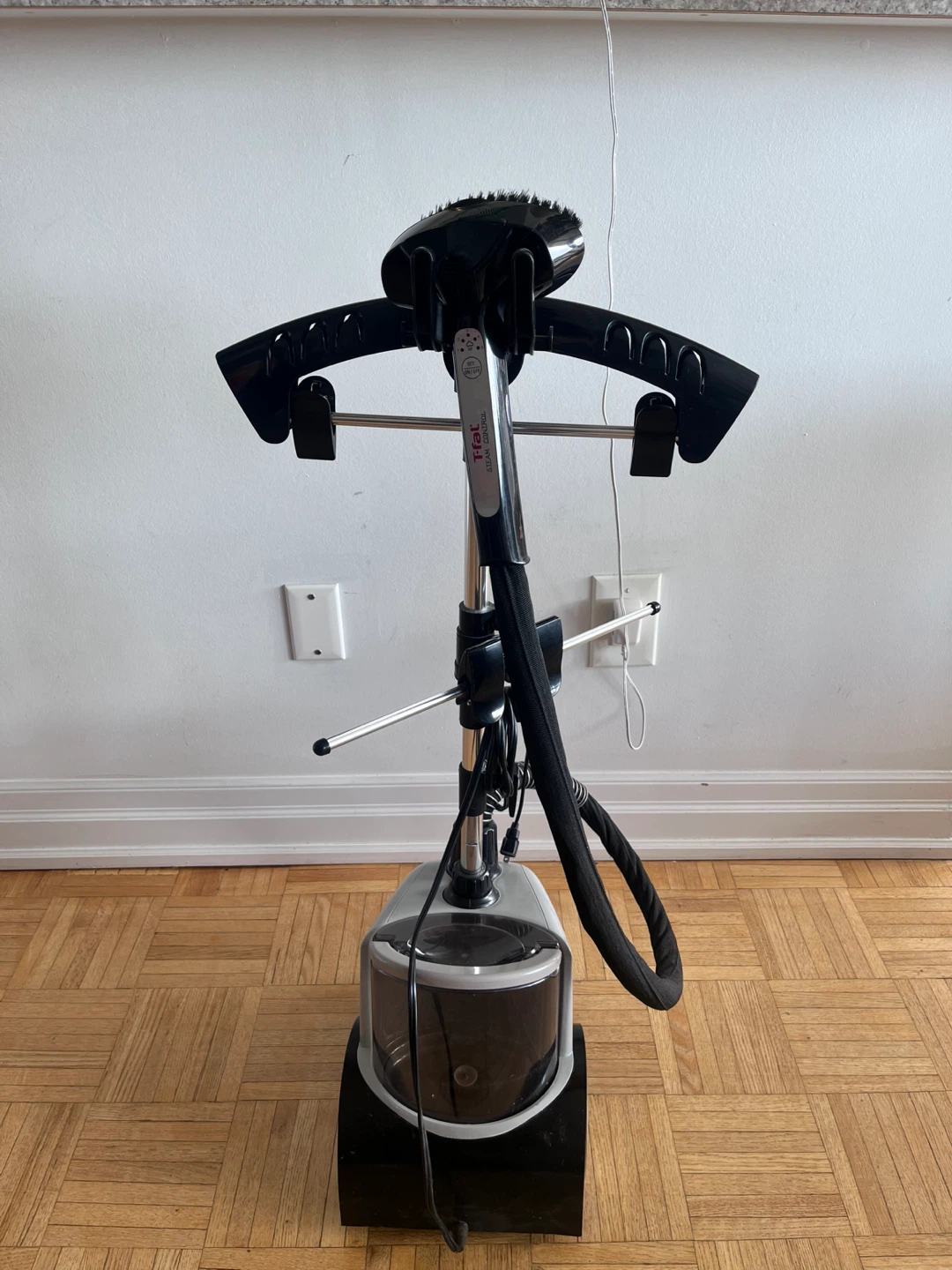 T-fal 1500W Garment Steamer - photo 4