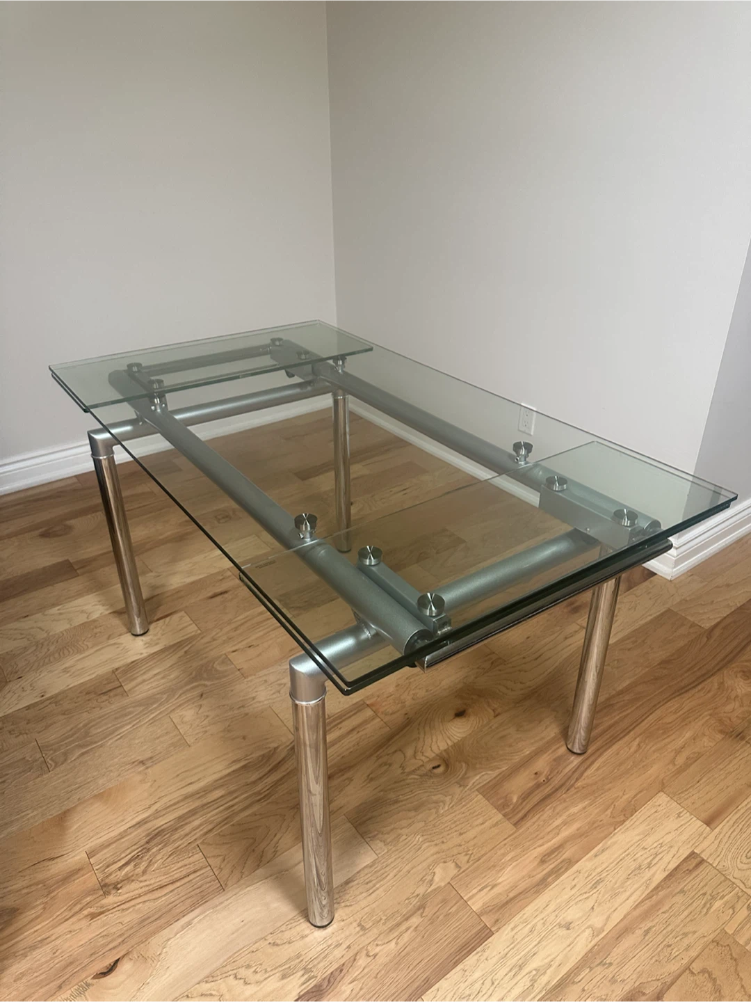 Modern Extendable Glass Dining Table