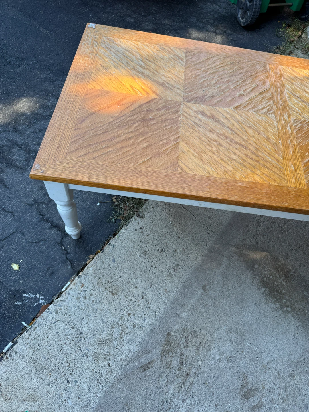Wooden coffee table with white legs - photo 3