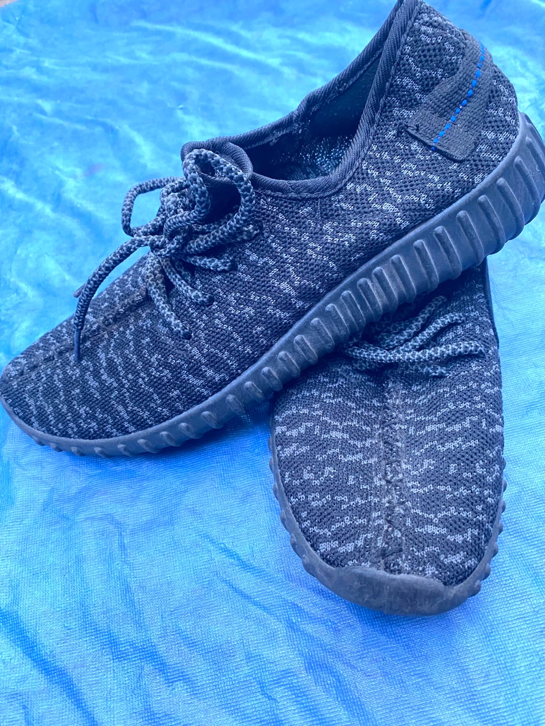 Primeknit Sneakers, Size 8