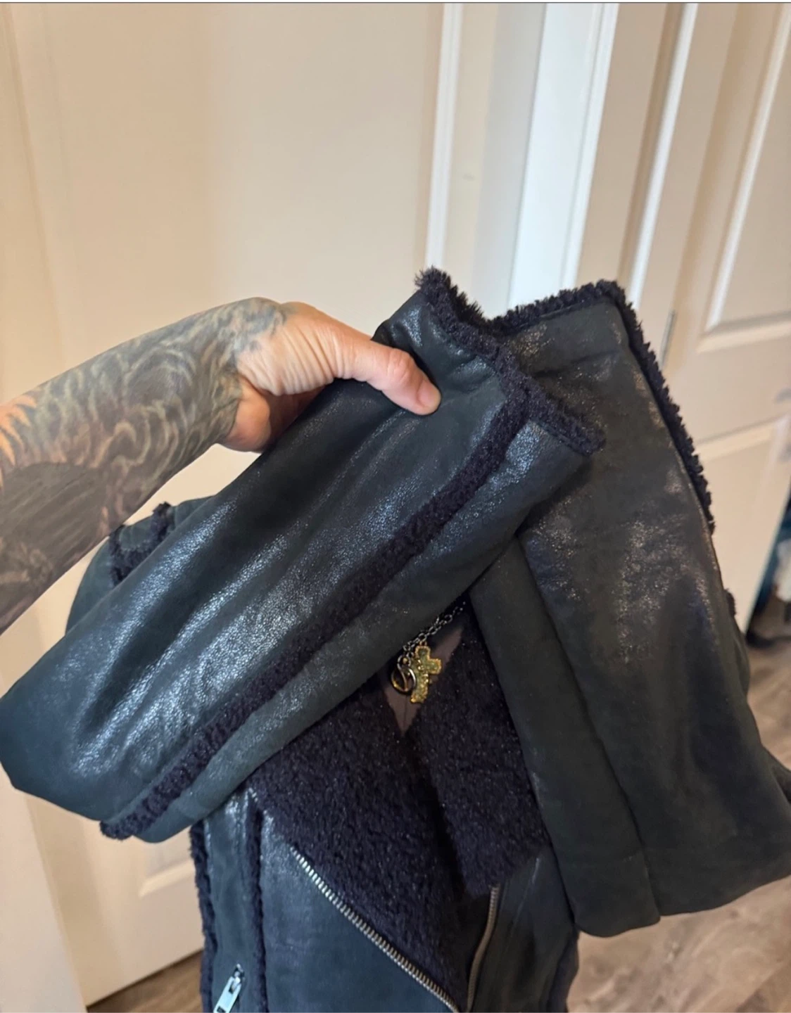 Lamb leather & Faux Shearling mauritus  Moto Jacket - photo 4