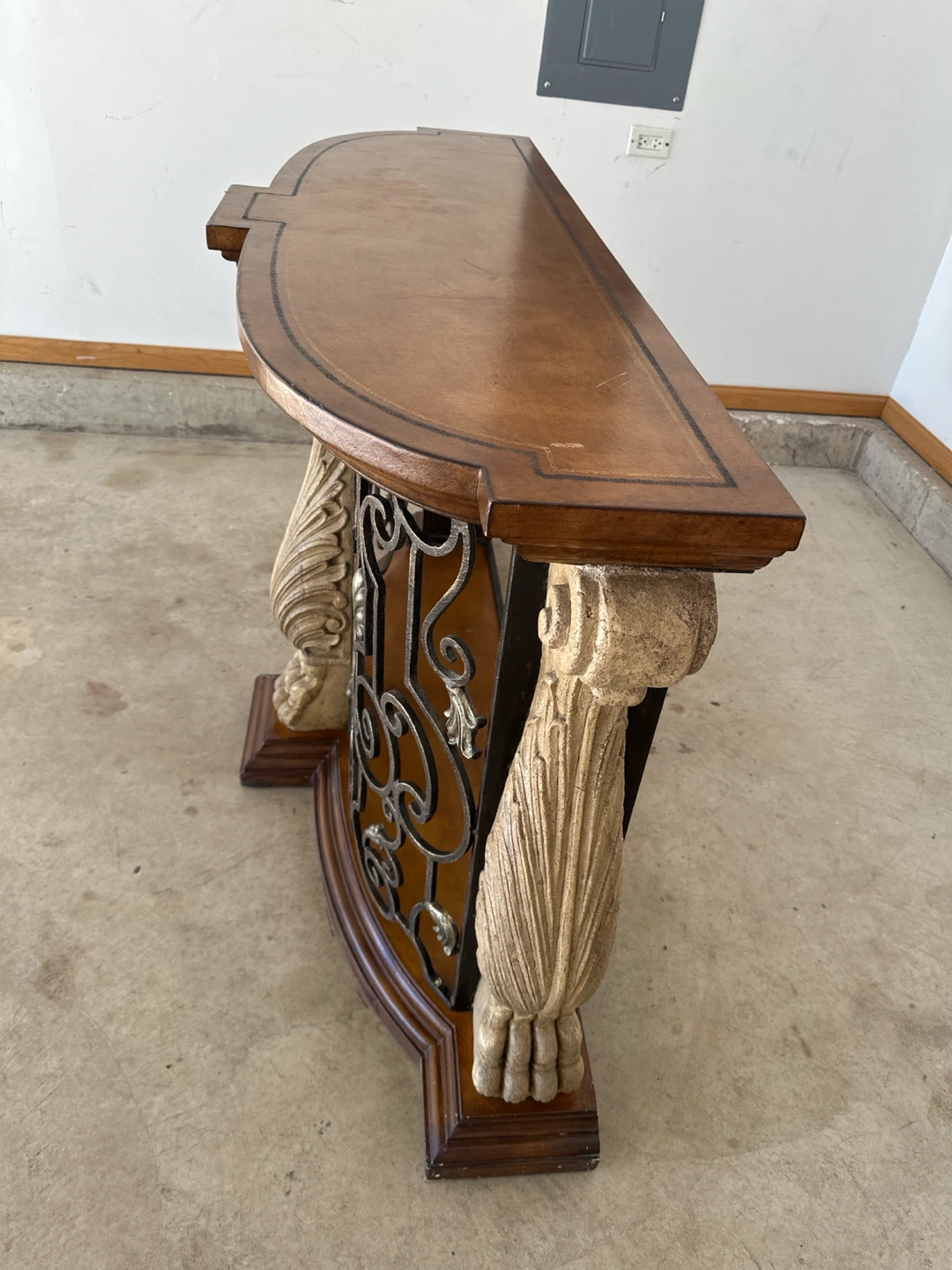 Bar table - photo 2