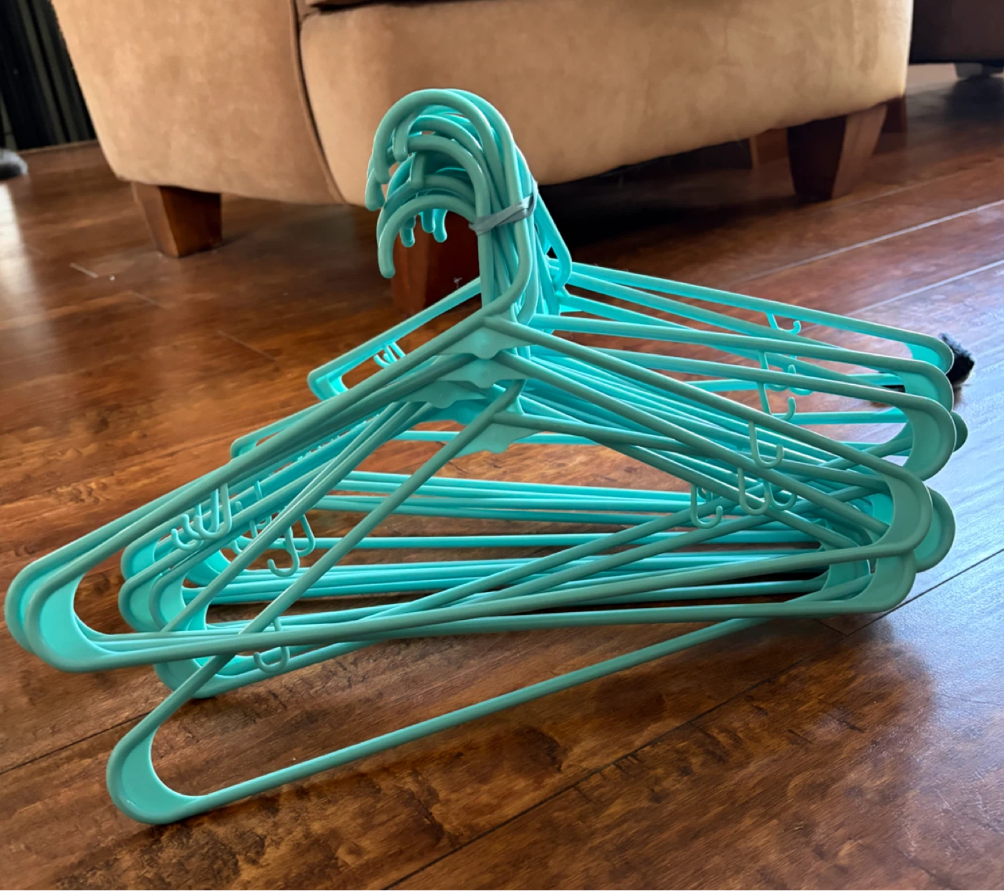 Set of 20 Turquoise Plastic Clothes Hangers