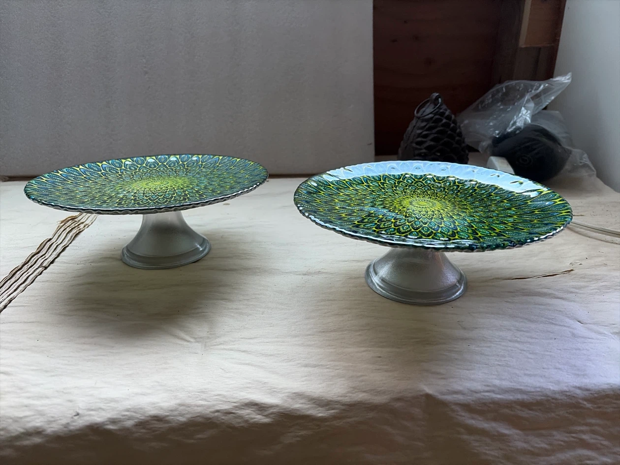 Set of Two Decorative Glass Pedestal Bowls - photo 2