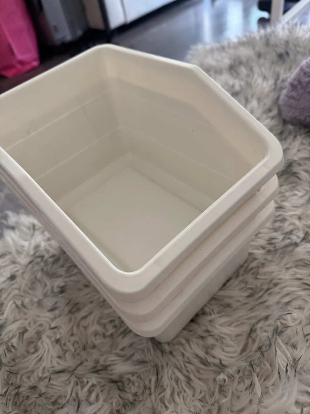 Set of 3 White Plastic Storage Bins - photo 3