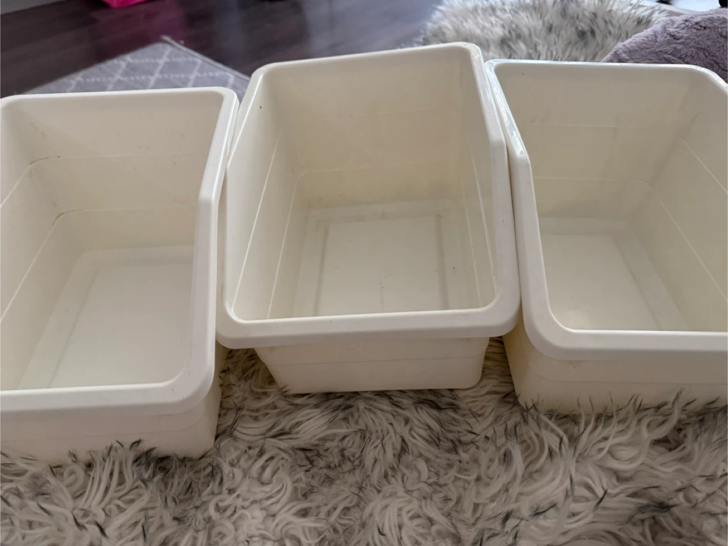 Set of 3 White Plastic Storage Bins