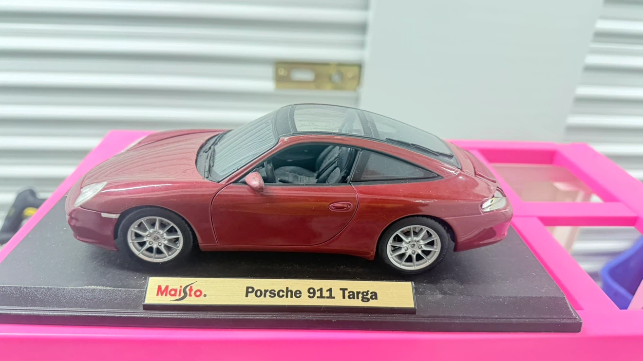 Maisto Die-cast Model Car Collection - photo 4