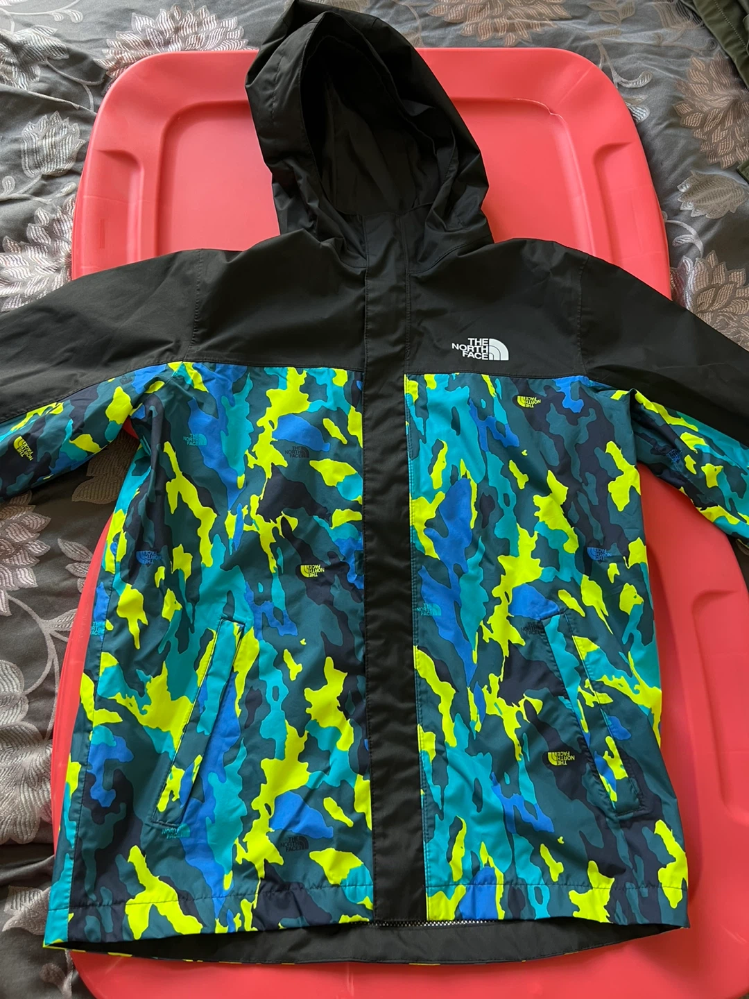The North Face Boy Rain Jacket, youth  XL 14/16