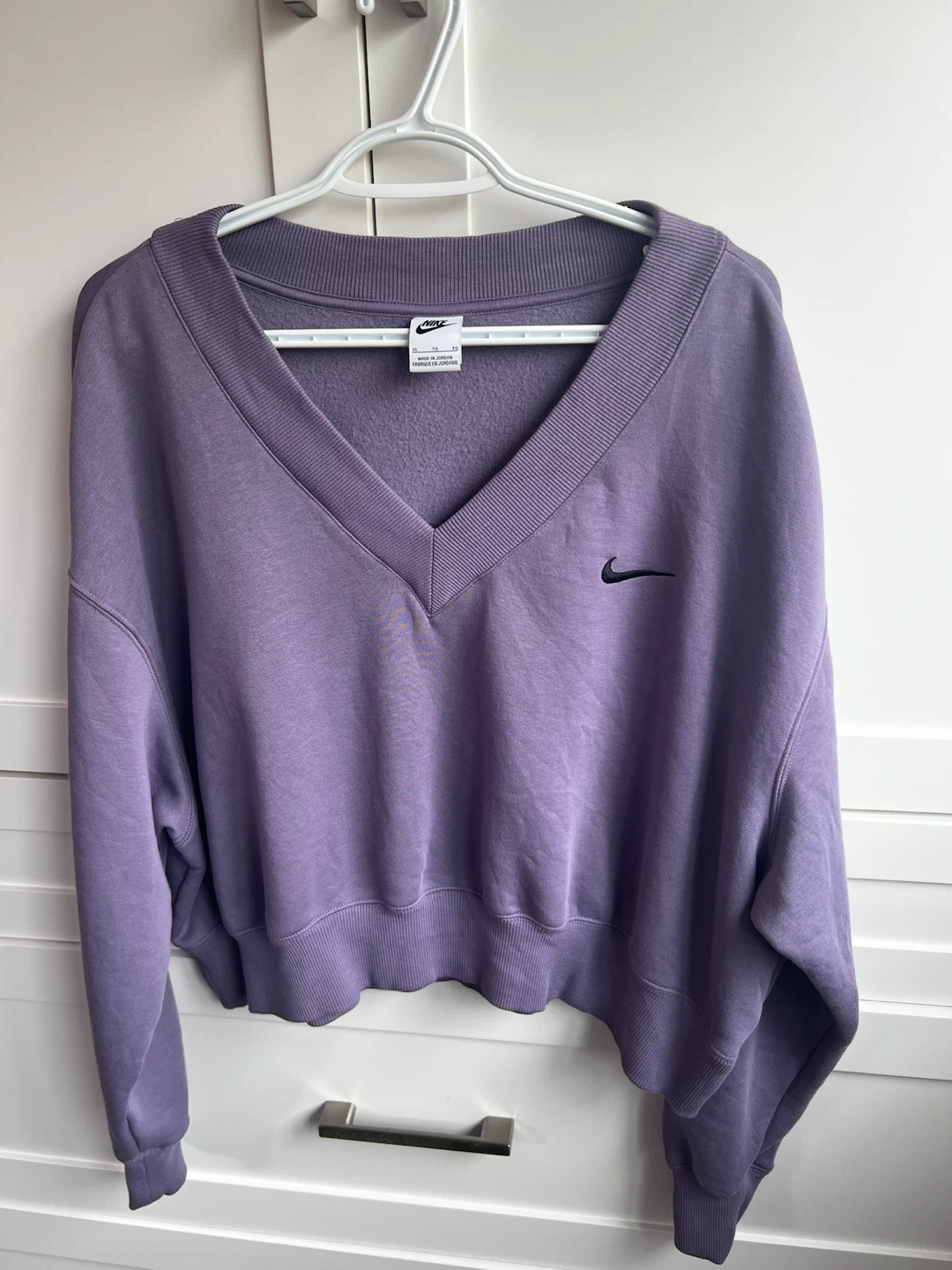 Nike V-Neck Crop Sweatshirt - Purple