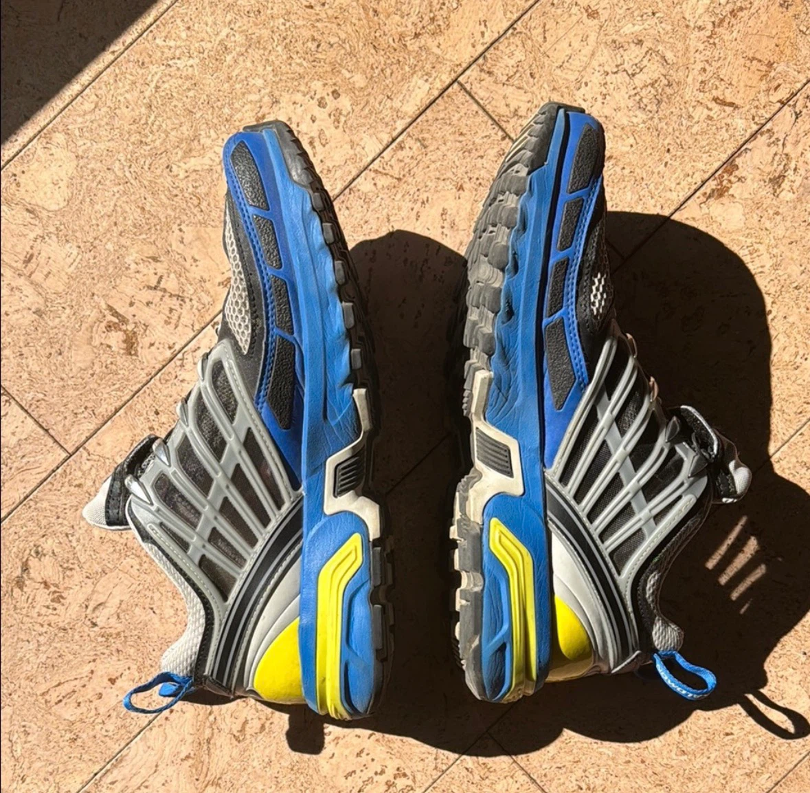 Salomon Running Shoes - photo 3