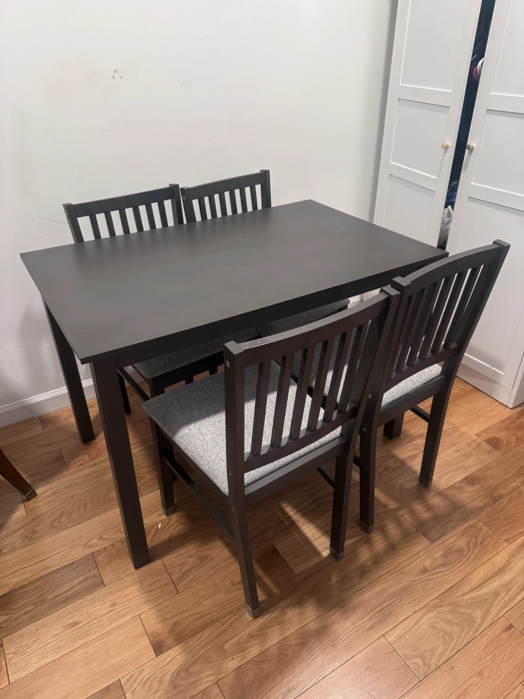 Dining table set with 4 chairs