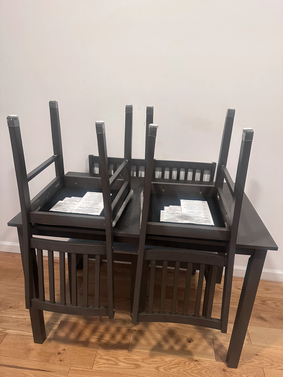 Dining table set with 4 chairs - photo 4