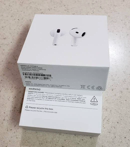 Apple AirPods 4 - photo 2
