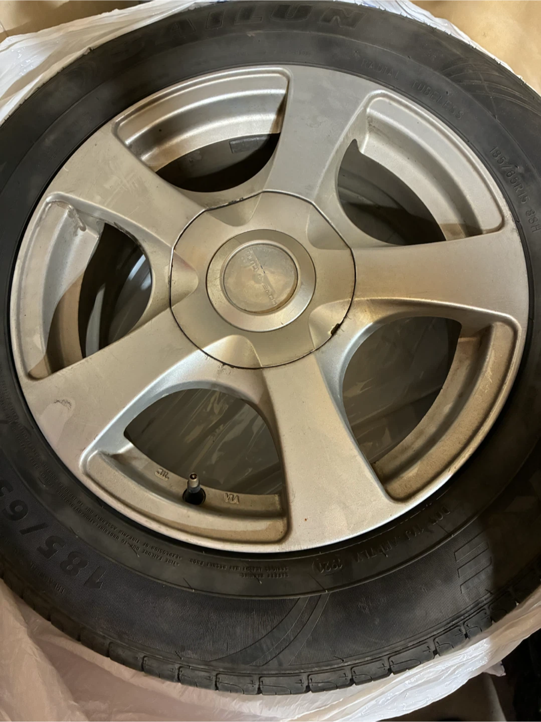 Sailun 185/65R15 Tire with Alloy Rim