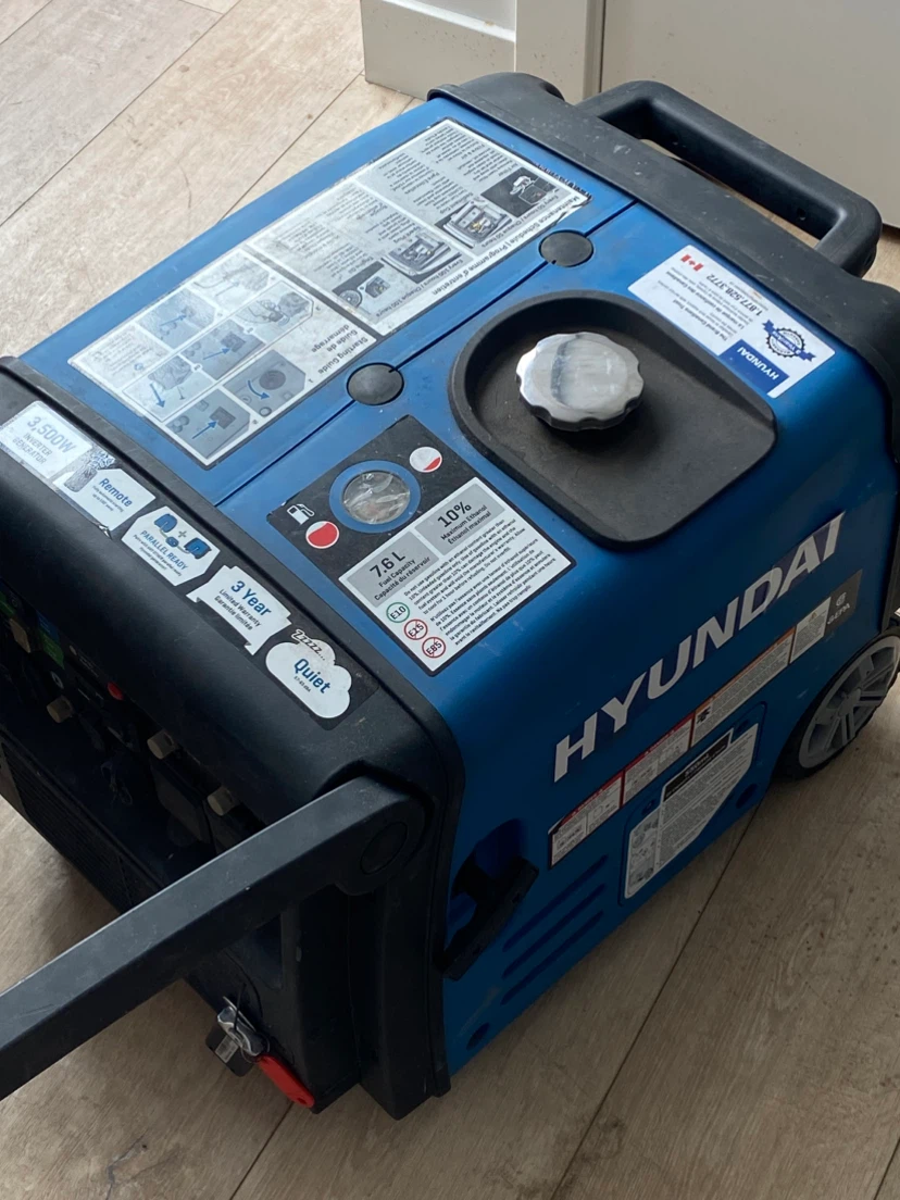 HYUNDAI 3500 WHISPER GENERATOR - photo 3