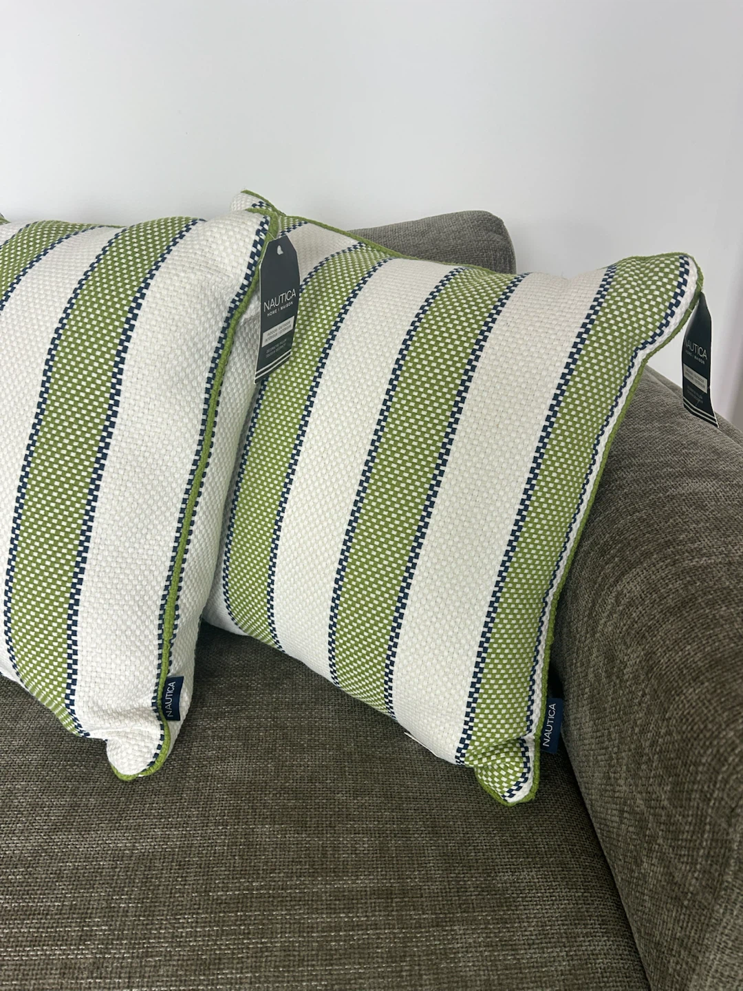 Two Nautica Indoor/Outdoor Decorative Pillows - photo 2