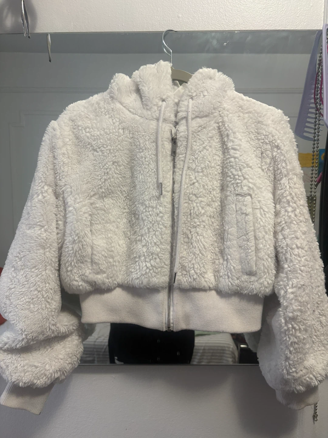 Outerwear White Sherpa Zip-Up Hoodie size medium