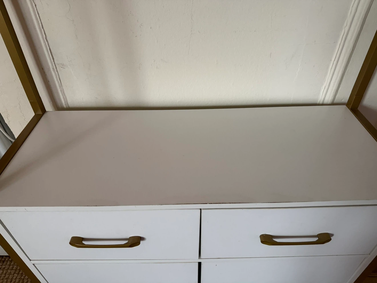 Gold and White Metal Display Shelf - photo 3