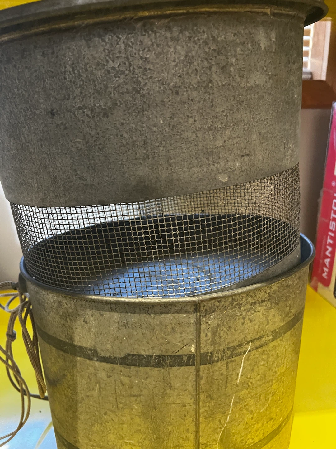 Falls City Vintage Galvanized Bait Bucket and minnow trap - photo 3