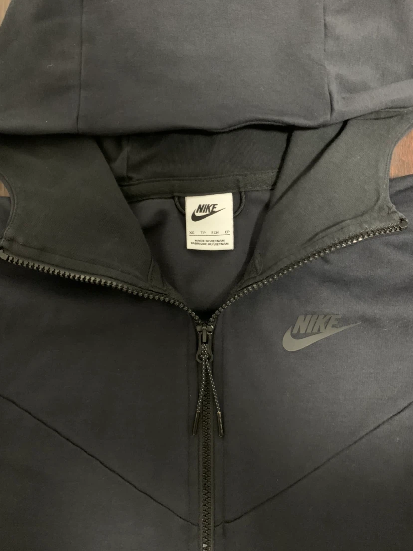 Nike light Fleece Full-Zip Hoodie - Black - Size XS - photo 2