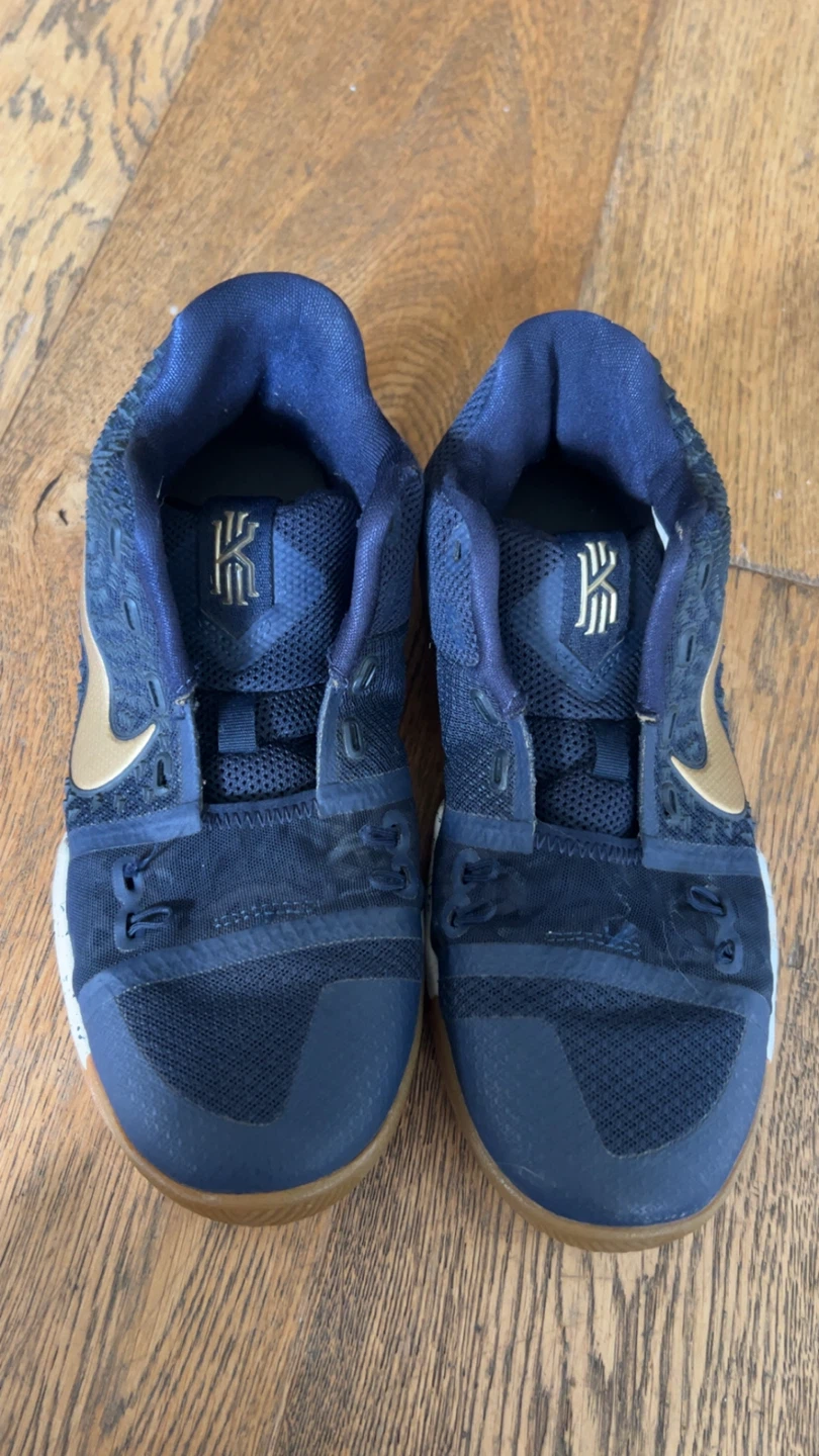 Nike Kyrie Basketball Shoes - photo 2