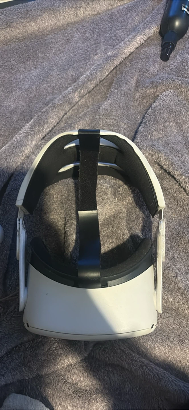 Oculus Quest 2 VR Headset with Controllers - photo 5