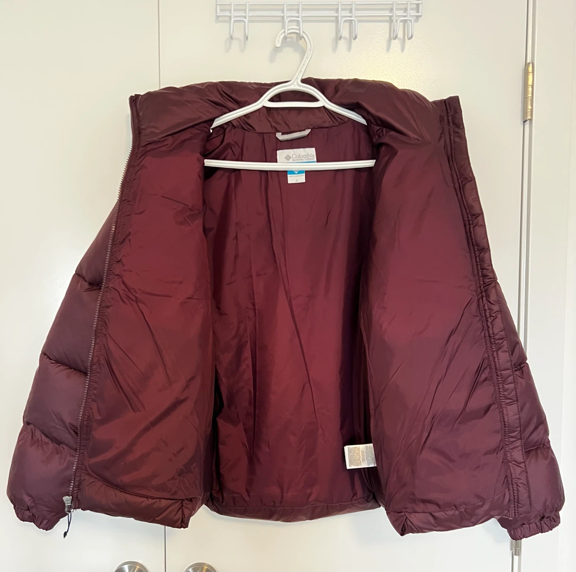 Columbia burgundy Puffer Jacket unisex - photo 3
