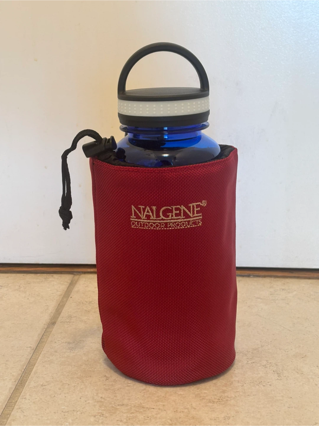 Nalgene an insulated water bottle carrier