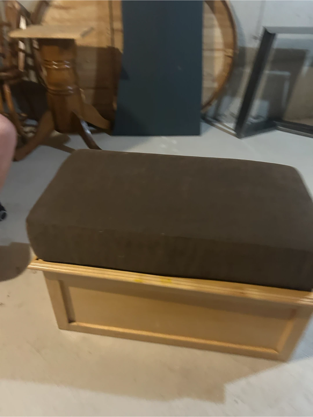 Small custom made sitting bench with storage - photo 2