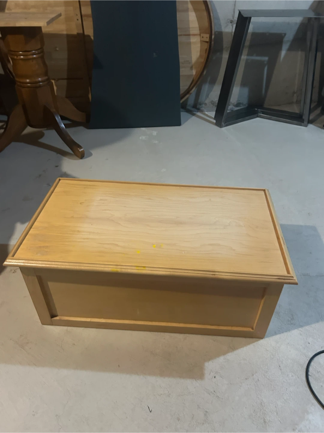 Small custom made sitting bench with storage - photo 3
