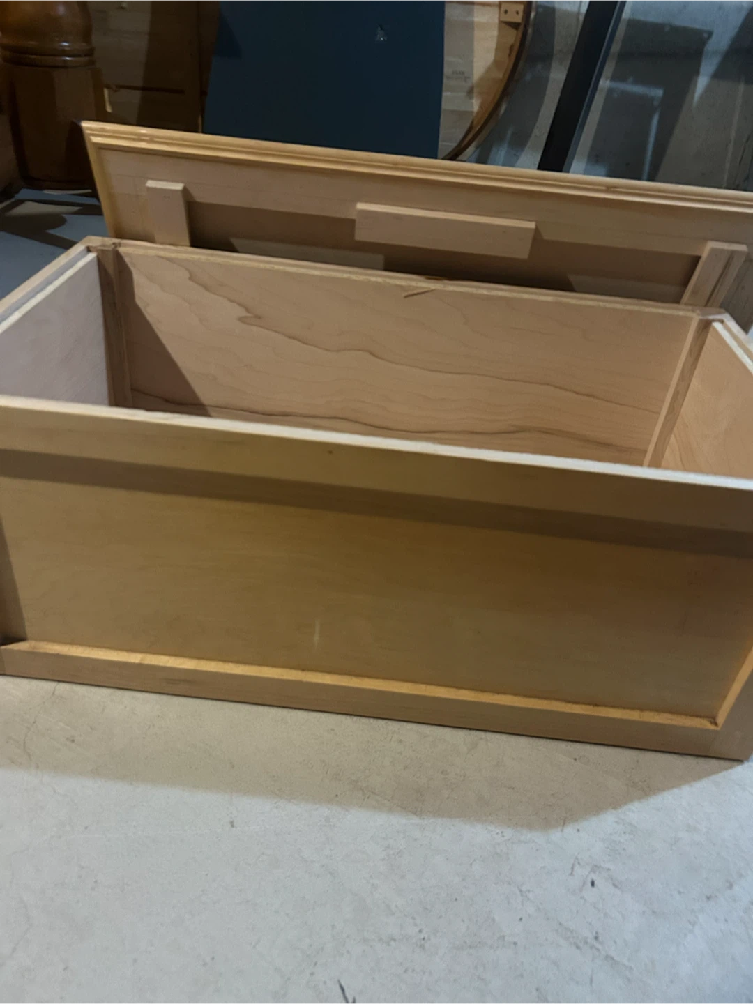 Small custom made sitting bench with storage - photo 4
